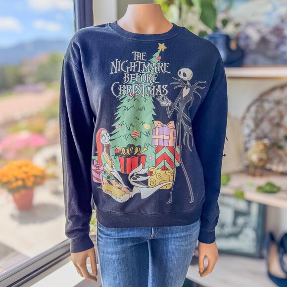 Disney, Tim Burton's The Nightmare Before Christmas Sweatshirt, Teens Medium 7-9 - Picture 8 of 8